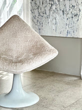 Load image into Gallery viewer, Mid-Century Modern Diamond-Shape Chairs