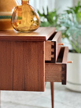 Load image into Gallery viewer, Mid-Century Headboard & Pedestals | Queen Bed