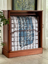 Load image into Gallery viewer, Ingenious Murphy Bed