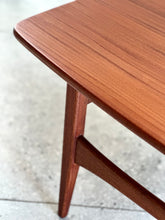 Load image into Gallery viewer, DS Vorster Sapele Mahogany Coffee Table