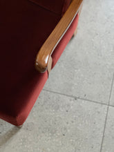 Load image into Gallery viewer, Vintage, Oak Framed Couch