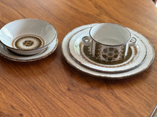 Load image into Gallery viewer, Midwinter Stonehenge Dinner Service – England, circa 1966–1975
