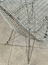 Load image into Gallery viewer, Eames-Style | Wire Chair