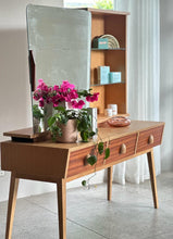 Load image into Gallery viewer, Dresser with Slidable Mirror