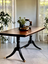 Load image into Gallery viewer, Duncan Phyfe-Style Dining Table