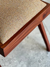 Load image into Gallery viewer, Novocraft Dressing Table & Stool
