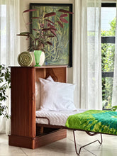 Load image into Gallery viewer, Ingenious Murphy Bed