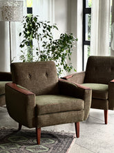 Load image into Gallery viewer, Pair Of Mid-Century "Airflex" Armchairs