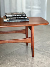 Load image into Gallery viewer, DS Vorster Sapele Mahogany Coffee Table