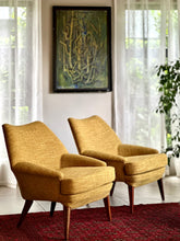 Load image into Gallery viewer, Pair of Superb Armchairs by Parker Knoll