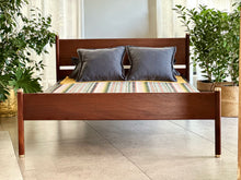 Load image into Gallery viewer, Classic DS Vorster Double Bed with Steel Frame and Footboard