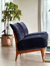 Load image into Gallery viewer, Pair of Rare “Artifort” Occasional Chairs