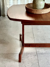 Load image into Gallery viewer, MCM “Novocraft” Extendable Dining Table