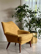 Load image into Gallery viewer, Pair of Superb Armchairs by Parker Knoll