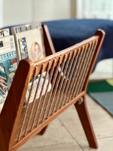 Load image into Gallery viewer, MCM Magazine Holder