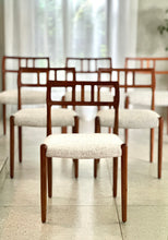 Load image into Gallery viewer, Danish Dining set | Oval Extendable Table & 6 Chairs