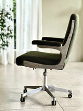 Load image into Gallery viewer, Cast Aluminium Rolling Office Chairs