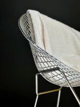 Load image into Gallery viewer, Bertoia Diamond Chair