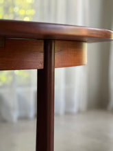 Load image into Gallery viewer, Round Mid-Century Extendable Dining Table