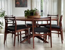 Load image into Gallery viewer, DS Vorster Dining Room Set