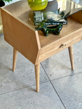 Load image into Gallery viewer, Retro Side Cabinet / Pedestal