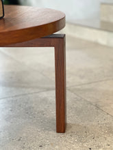 Load image into Gallery viewer, Round Mid-Century Modern Coffee Table