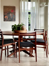 Load image into Gallery viewer, DS Vorster Dining Room Set