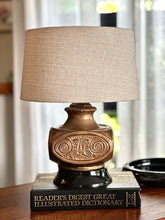 Load image into Gallery viewer, Retro Table Lamp