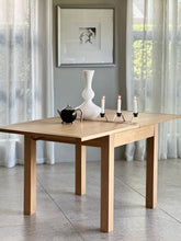 Load image into Gallery viewer, Folding Oak Dining Table