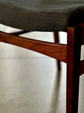 Load image into Gallery viewer, DS Vorster Dining Room Set