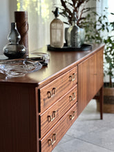 Load image into Gallery viewer, Kallenbach Sideboard