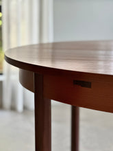 Load image into Gallery viewer, Round Mid-Century Extendable Dining Table