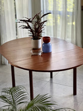 Load image into Gallery viewer, Round Mid-Century Extendable Dining Table