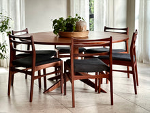Load image into Gallery viewer, DS Vorster Dining Room Set