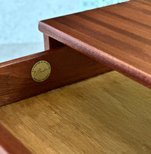 Load image into Gallery viewer, DS Vorster Queen Size Headboard With Pedestals (Adjustable Headrests)