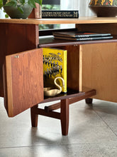 Load image into Gallery viewer, Angular MCM Desk