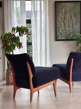 Load image into Gallery viewer, Pair of Rare “Artifort” Occasional Chairs