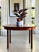 Load image into Gallery viewer, Round Mid-Century Extendable Dining Table