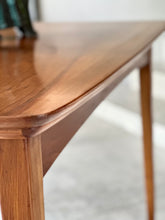 Load image into Gallery viewer, Danish-Style, Elegant Extendable Dining Table