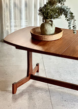 Load image into Gallery viewer, MCM “Novocraft” Extendable Dining Table
