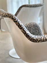 Load image into Gallery viewer, Retro Tulip Chairs - Set of Four