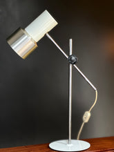 Load image into Gallery viewer, Prova Desk Lamp