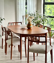 Load image into Gallery viewer, Danish Dining set | Oval Extendable Table & 6 Chairs