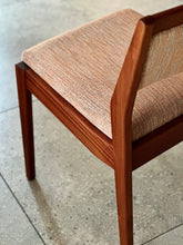 Load image into Gallery viewer, DS Vorster Round Extendable Table & Six Matching Chairs