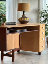 Load image into Gallery viewer, Angular MCM Desk