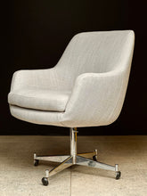 Load image into Gallery viewer, Retro Swivel Chair