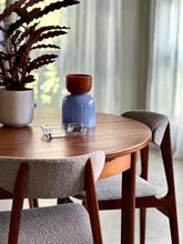 Load image into Gallery viewer, Round Mid-Century Extendable Dining Table