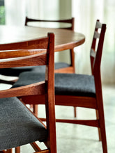 Load image into Gallery viewer, DS Vorster Dining Room Set