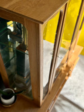 Load image into Gallery viewer, Retro Drinks/Display Cabinet