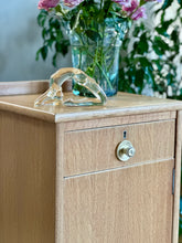 Load image into Gallery viewer, Single Pedestal/Side Table